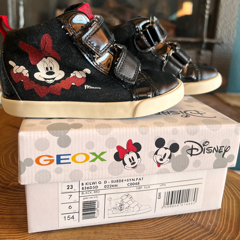 Geotx Kilwi Girl 173 Minnie Mouse Sneakers - Toddler size 7